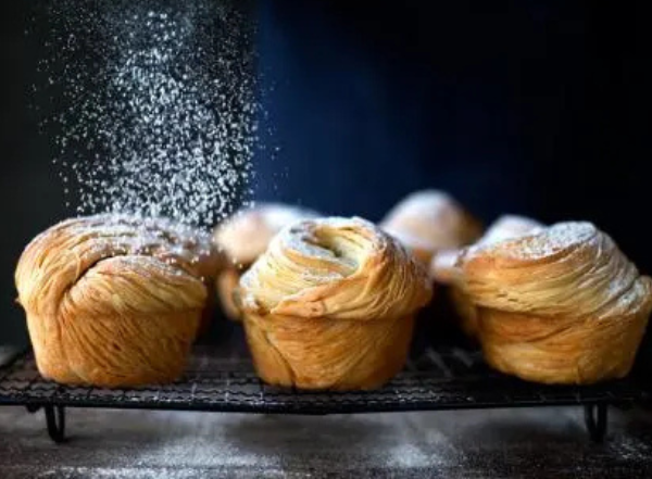 Cruffin